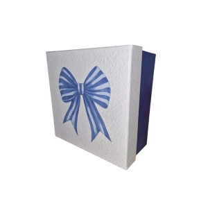GIPTA LUCKY COLOR KARE HEDİYE KUTUSU BX3312 C NO:4.5 180x180x95mm - TEKLİ