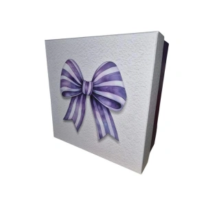 GIPTA LUCKY COLOR KARE HEDİYE KUTUSU BX3312 E NO:5.5 225x225x110mm - TEKLİ