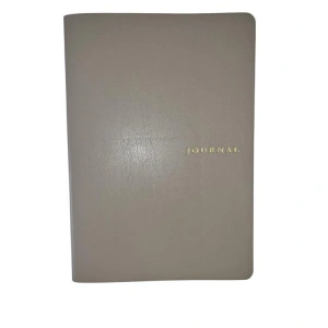 VICTORIAS JOURNALS SMYTH ART 126-2801 ESNEK KAPAK A5 100gr. 96YP. ÇİZGİSİZ (DÜZ) KENAR DESENLİ DEFTER BEJ