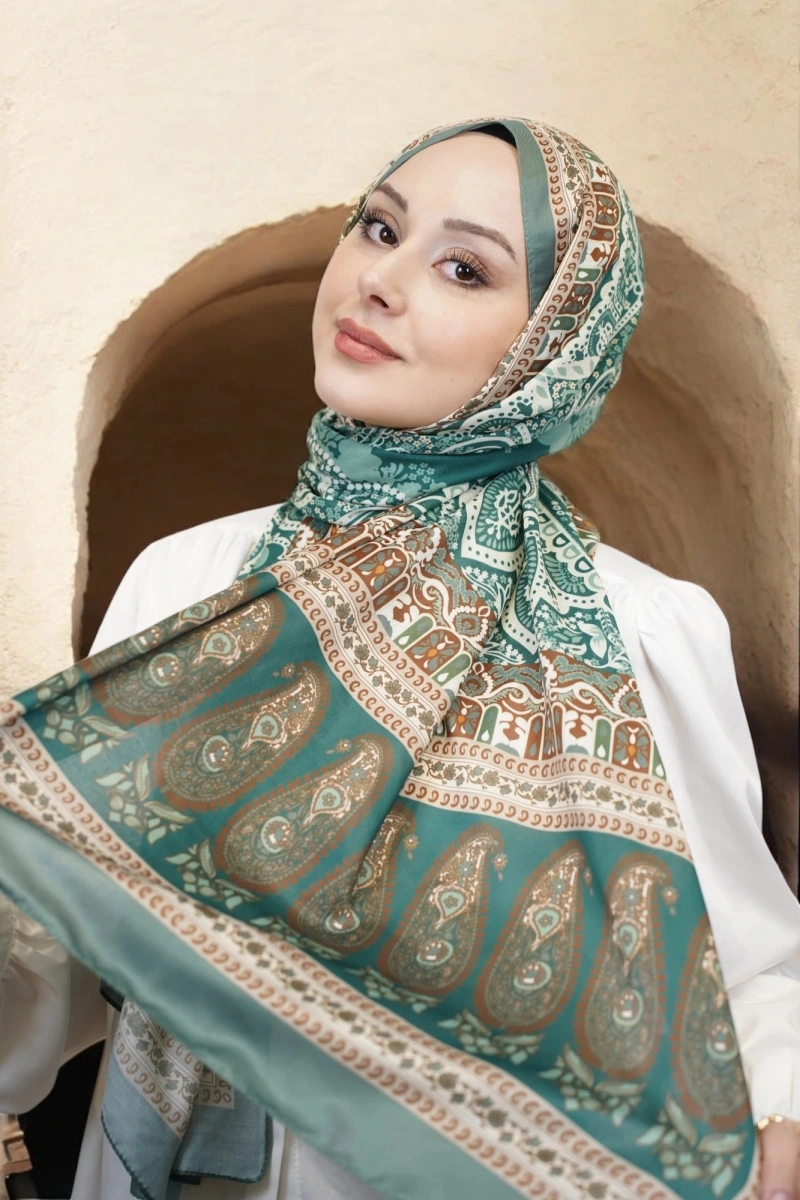 Atlas Model Retro Desen Şal yeşil