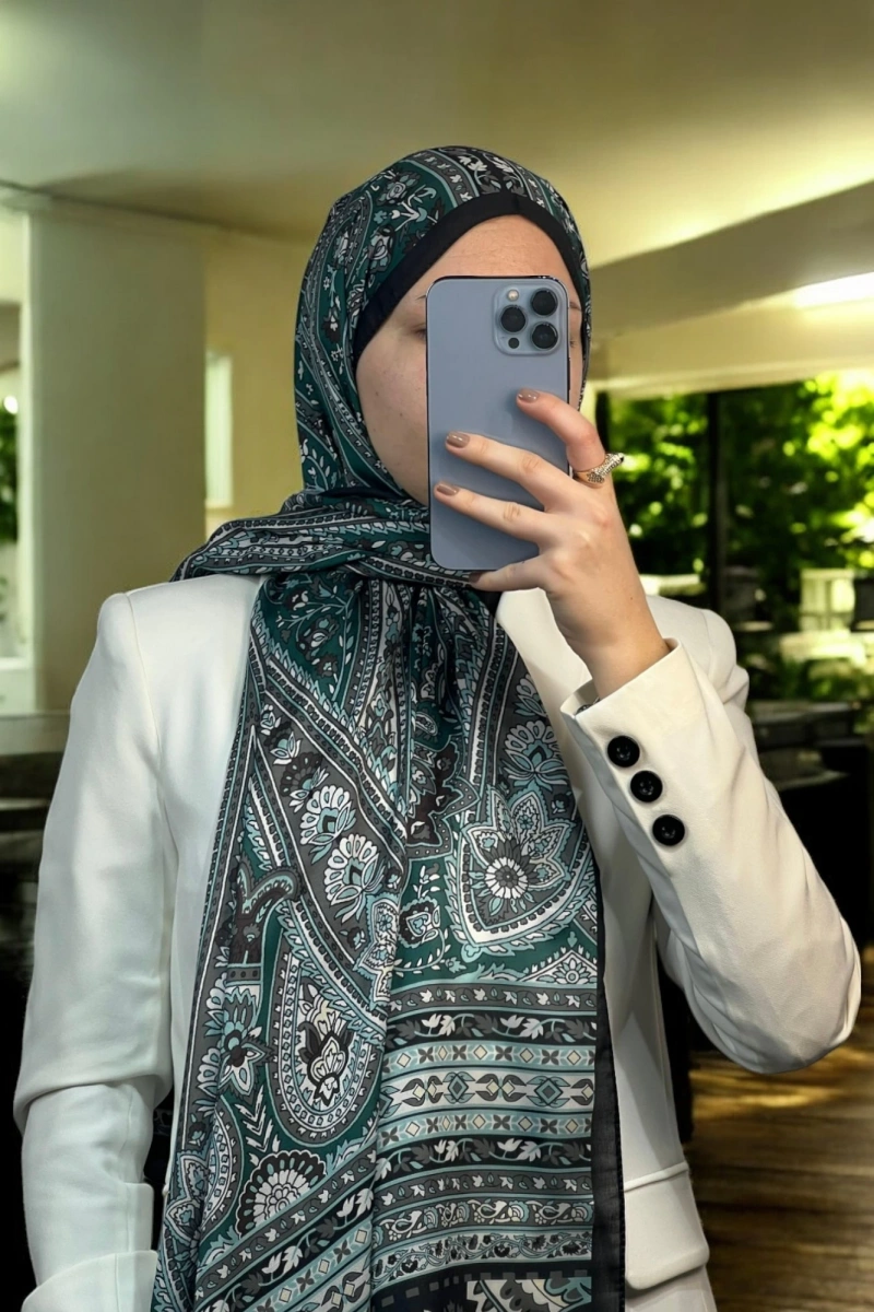 Amber Model Retro Desen Şal - Yeşil