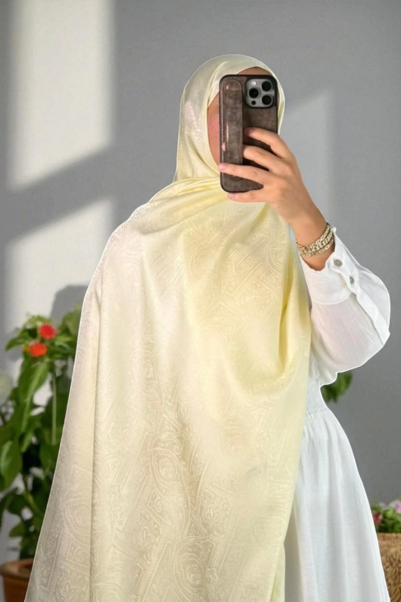 Nora Desen Shine Glow Şal Tereyağ Sarısı