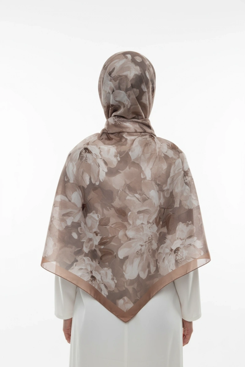 Sedef Model Retro Desen Şal - Kahve Bej