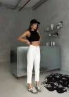 Premium Beyaz Renk Mom Jeans