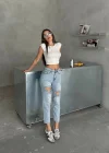 Kadın Yüksek Bel Mom Jean Yırtık Detaylı Buz Mavi Rahat Kesim Denim Pantolon