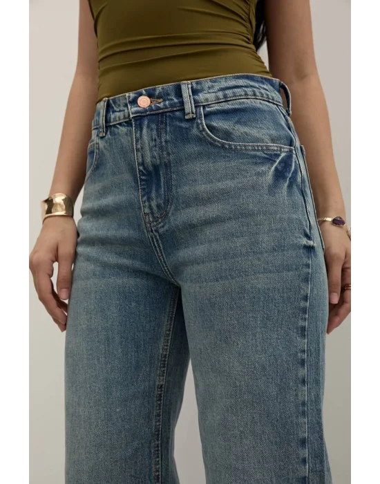 Premium Tint Blue Mom Fit Jeans