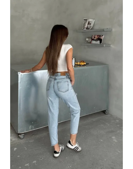 Kadın Yüksek Bel Mom Jean Yırtık Detaylı Buz Mavi Rahat Kesim Denim Pantolon