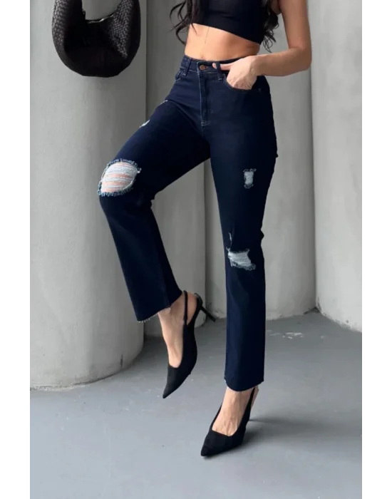 Kadın Lacivert Yırtık Detaylı Mom Jean Yüksek Bel Günlük Rahat Kesim Kot Pantolon