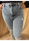 Mavi Kar Yıkama Mom Fit Yırtık Detaylı Jean Pantolon