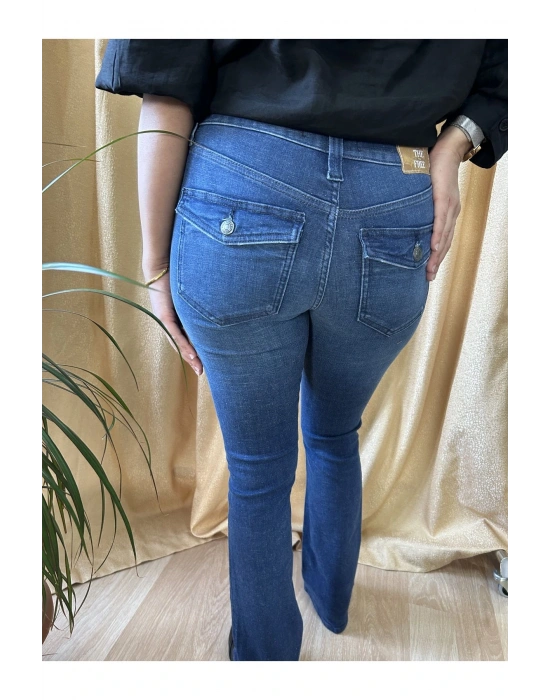 Lacivert Cep Kapak Detay Likralı İspanyol Paça Kot Pantolon