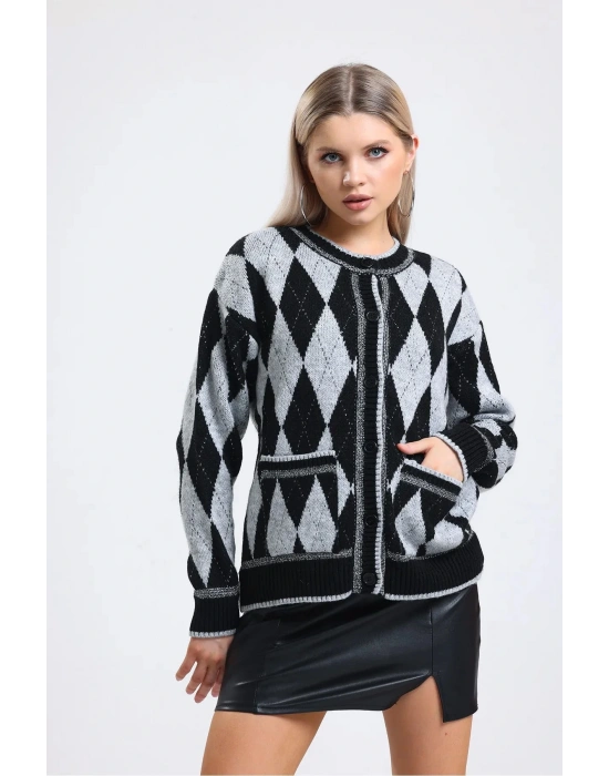 Kadın Baklava Desen Simli Nakışlı Triko Hırka