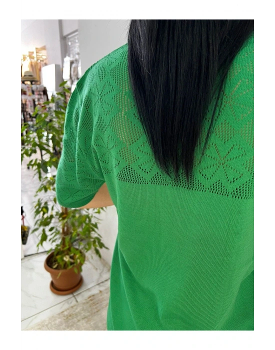 Kadın V Yaka Motifli Kısa Kol Triko T-Shırt