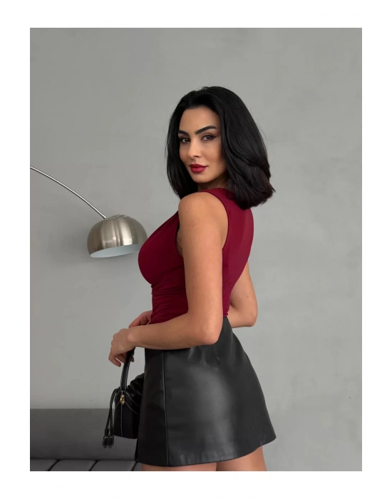 Kadın Siyah Degaje Yaka Dökümlü Drapeli Kolsuz Bluz