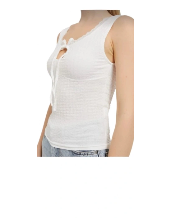 Kadın Yaka Bağcıklı Dantel Detay Kolsuz Bluz