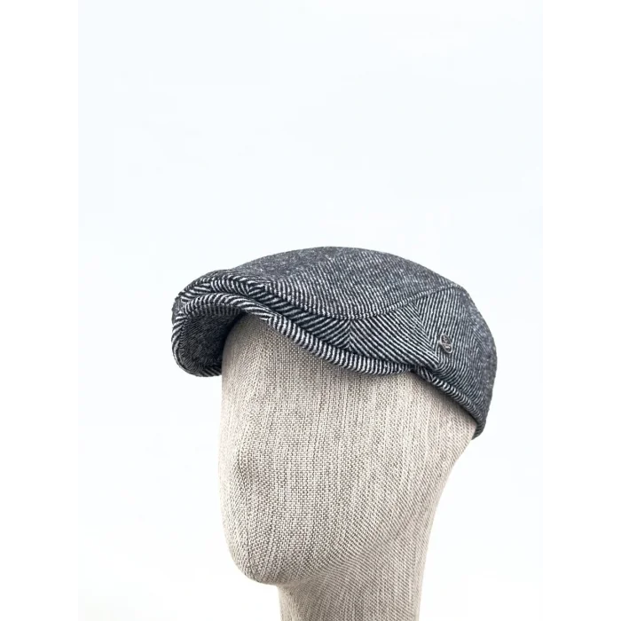 Kışlık Kasket Şapka – Premium Çizgili Tasarım Bedensiz Lastikli Model