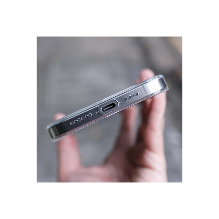 iPhone 17 Pro Max ile Uyumlu Magsafe Şarj Özellikli Ultra İnce Sararmaz Şeffaf PC Minimalist Kılıf