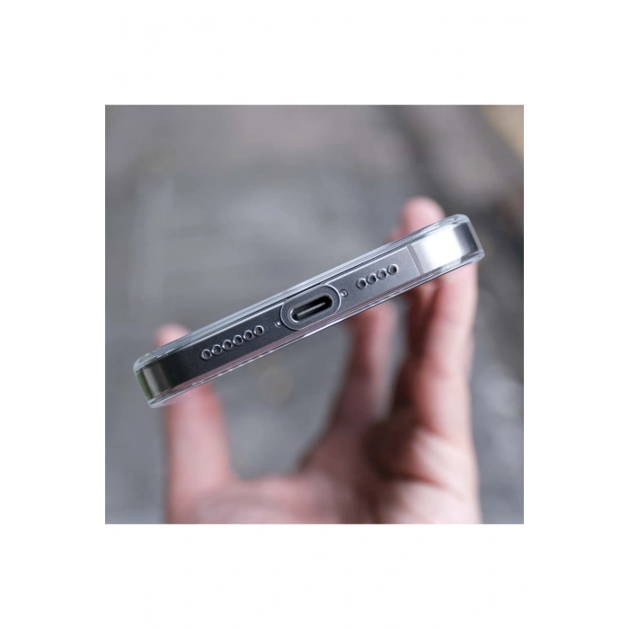 iPhone 15 Pro ile Uyumlu Magsafe Şarj Özellikli Ultra İnce Sararmaz Şeffaf PC Minimalist Kılıf