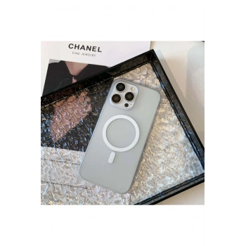 iPhone 16 Pro ile Uyumlu Minimalist Tasarım Mat Buzlu Soft Slim MagSafe Özellikli PC Kılıf