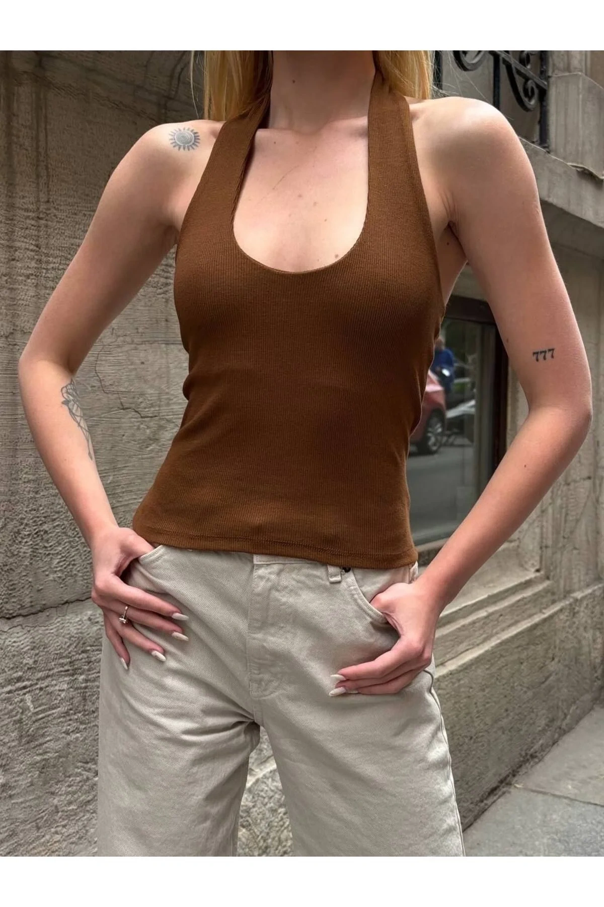 Kadın Kahverengi Halter Yaka Derin U Kesim Sırtı Açık Fitilli Ribana Basic Atlet Bluz