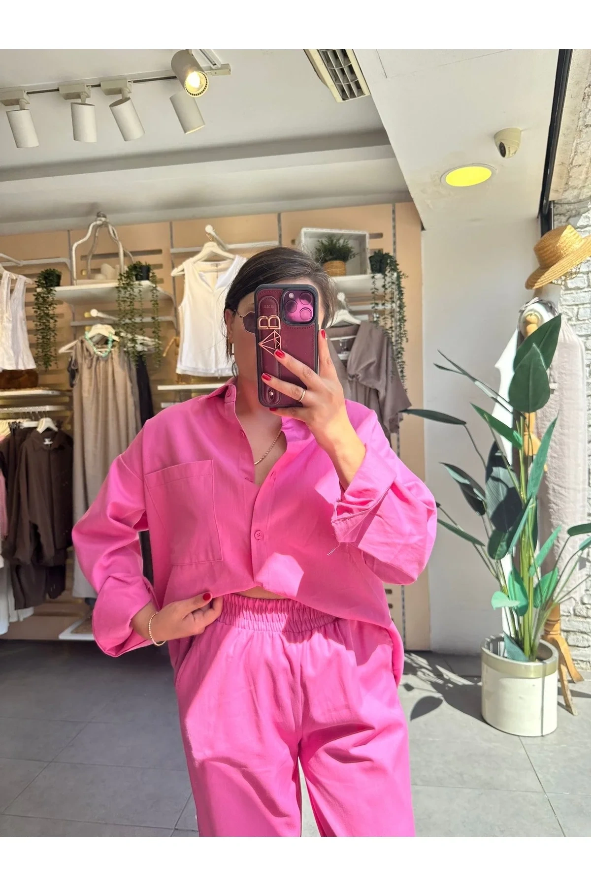 bysoca Kadın Pembe Oversize Yıkamalı Gabardin Gömlek ve Beli Lastikli Havuç Pantolon İkili Takım