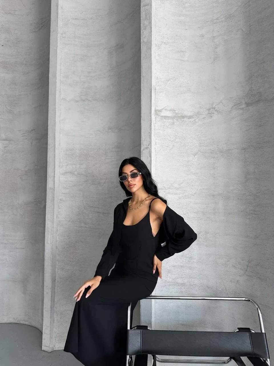 bysoca Kadın Siyah Dokuma Kumaş Crop Gömlek ve U Yaka İp Askılı Uzun Elbise İkili Takım