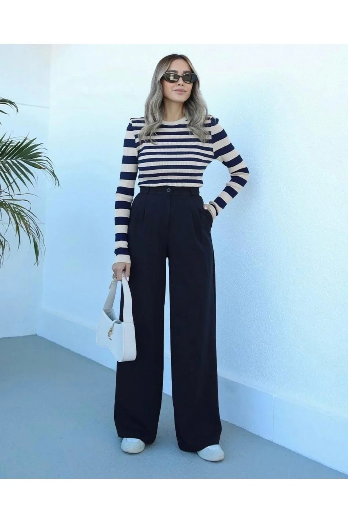 bysoca Kadın Siyah Yüksek Bel Pileli Düğmeli Cepli Palazzo Bol İspanyol Paça Kumaş Pantolon