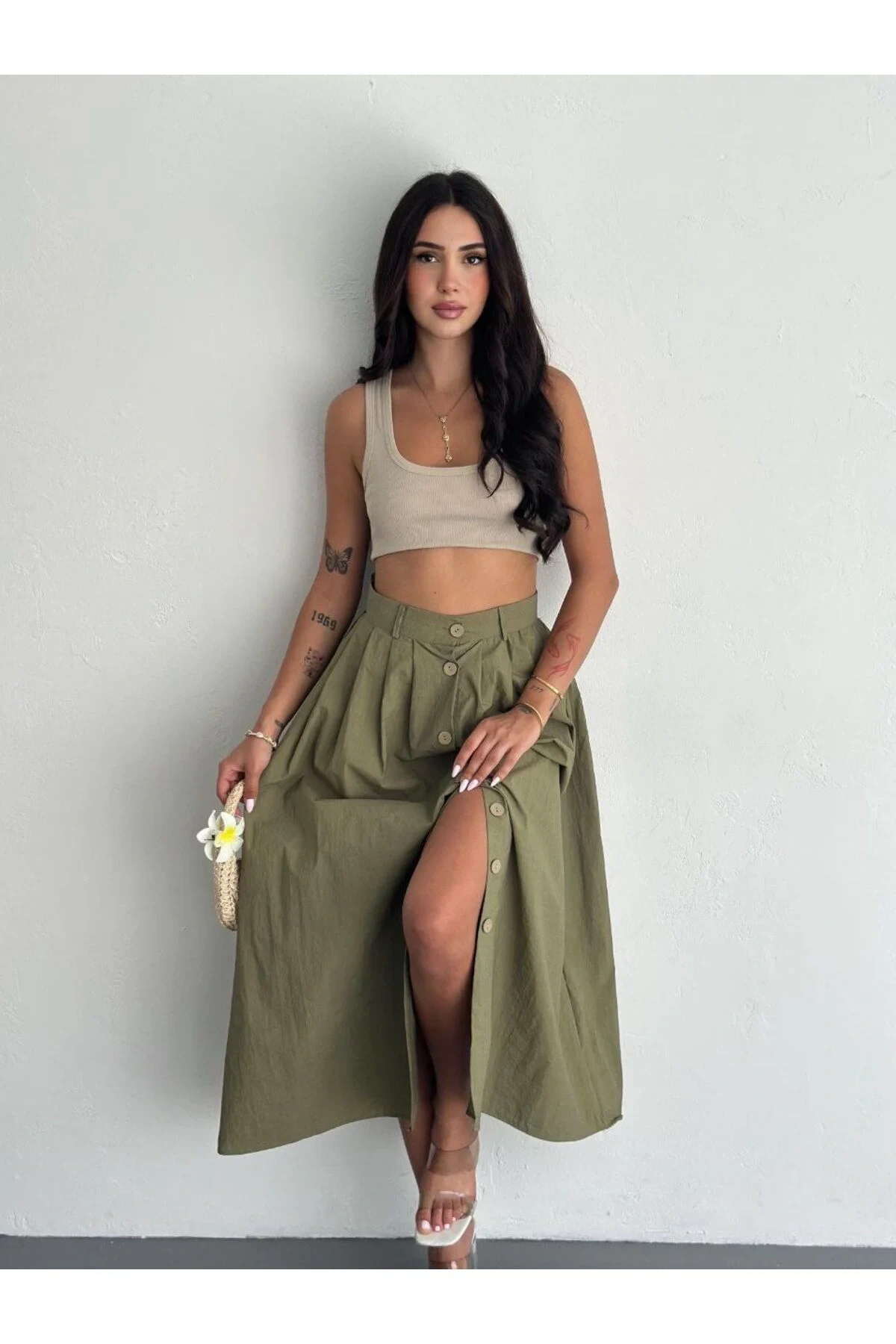 bysoca Kadın Yeşil Yüksek Bel Pileli Önden Düğmeli Yırtmaçlı Kloş Kesim Oversize Midi Poplin Etek