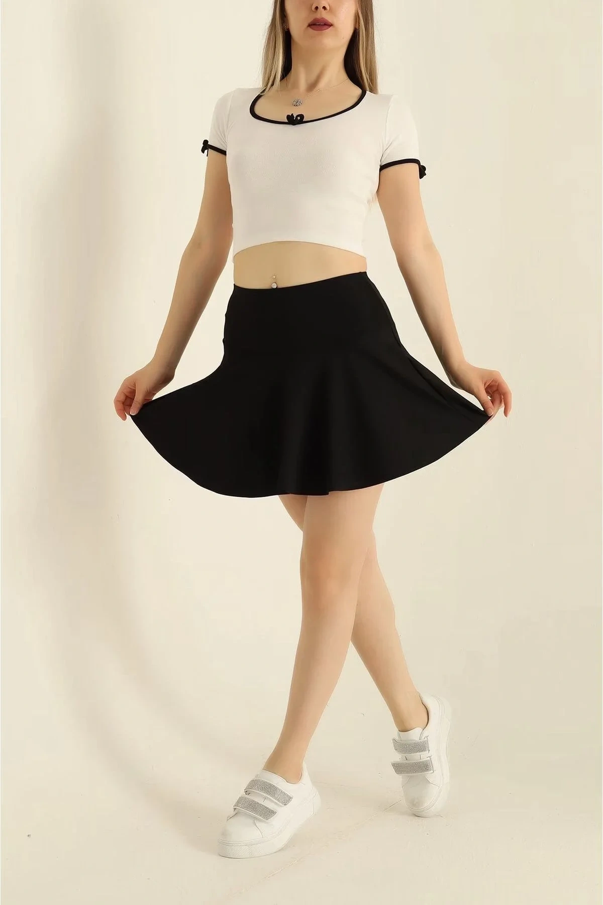 bysoca Kadın Siyah Yüksek Bel Toparlayıcı İçi Şortlu Kloş Kesim Mini Spor Tenis Eteği Skort