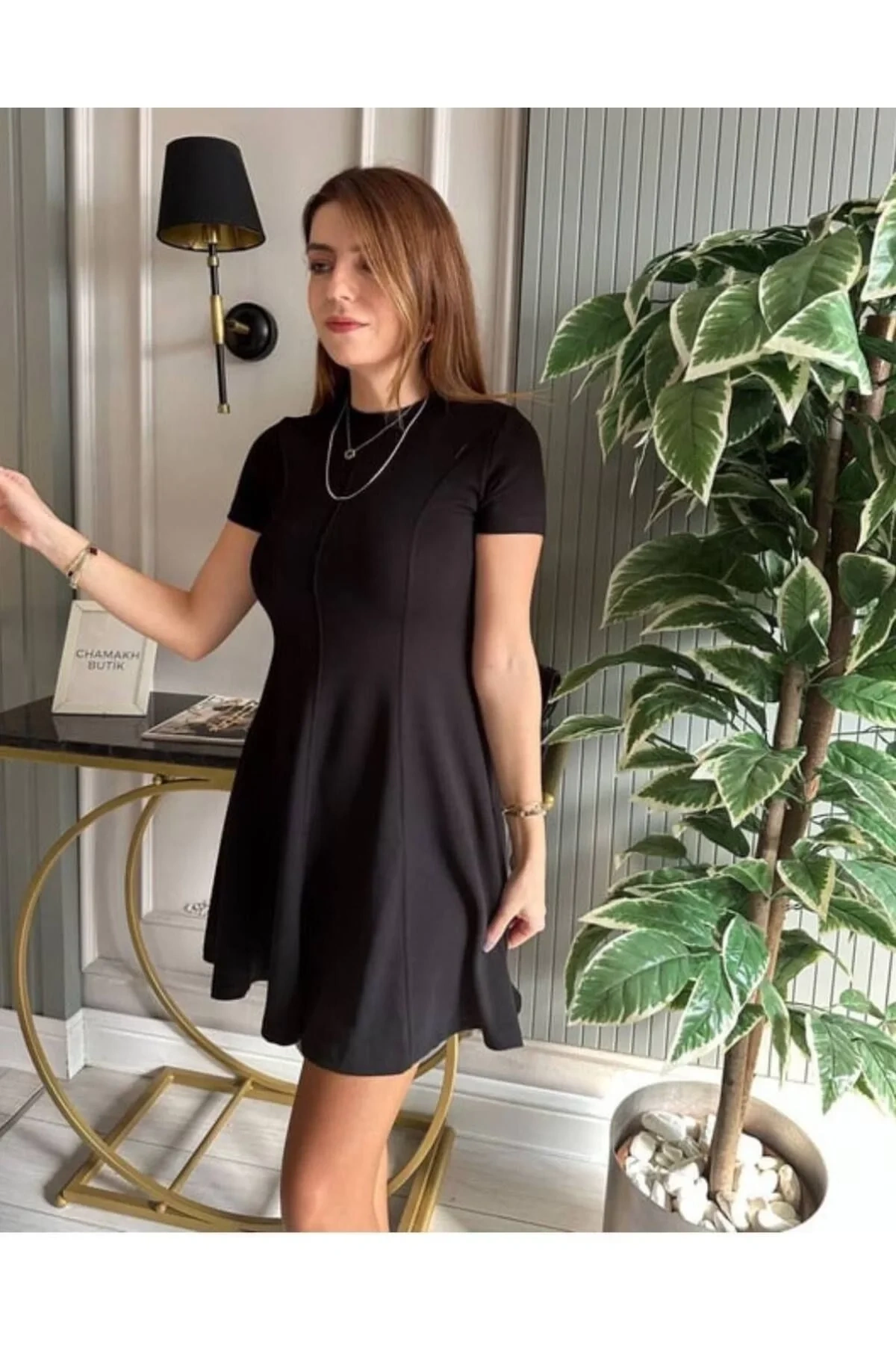 bysoca Kadın Siyah Dik Yaka Kısa Kollu Cepli Fit ve Kloş Kesim Mini Elbise