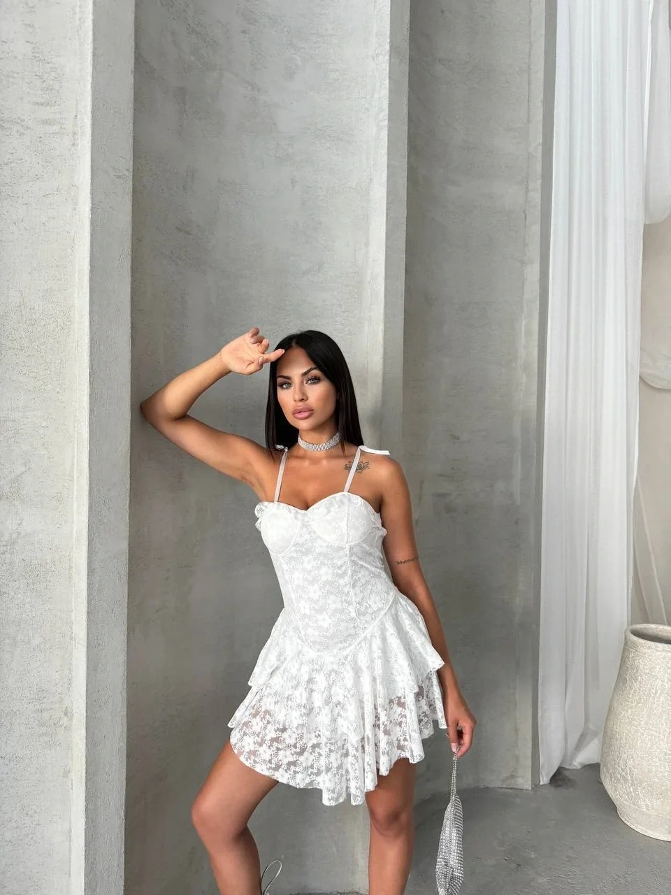 bysoca Kadın Beyaz İp Askılı Sırtı Bağcıklı Şortlu Korsaj Kesim Güpür Dantel Mini Parti Elbisesi