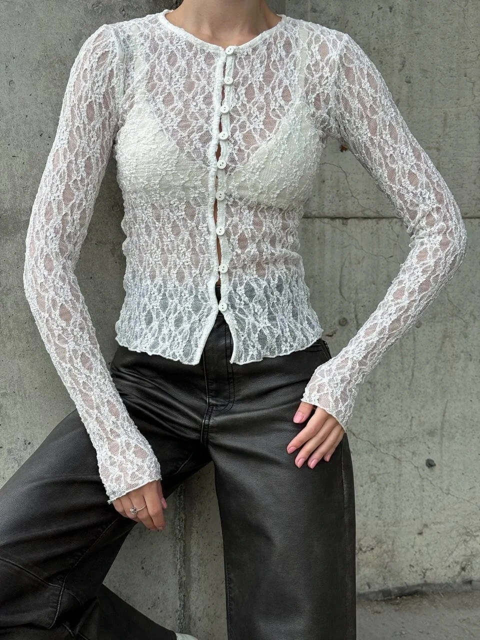 bysoca Kadın Beyaz Bisiklet Yaka File Desenli Düğmeli Uzun Kollu Transparan Dantel Hırka Bluz