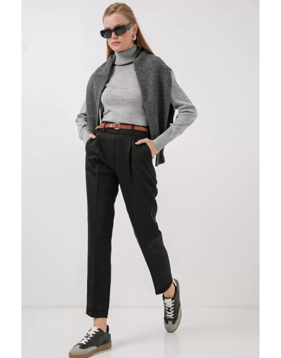 6686 Pileli Kemerli Kumaş Pantolon - Siyah