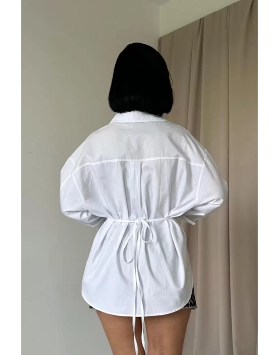 Beyaz Kapaklı Pileli Gömlek
