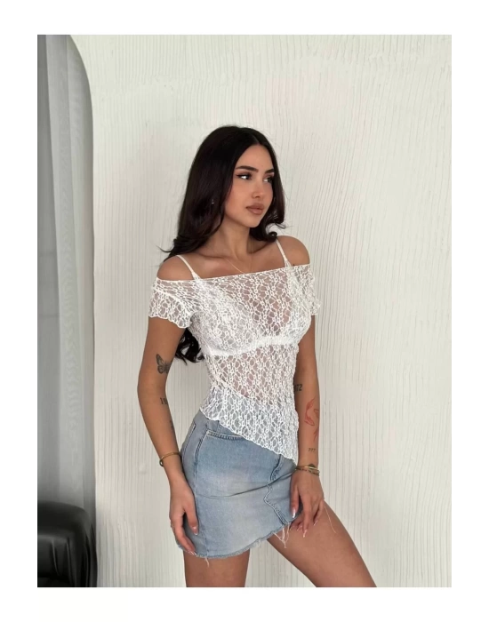 bysoca Kadın Beyaz Kayık Yaka Asimetrik Kesim Fisto Dantel Transparan Crop Bluz