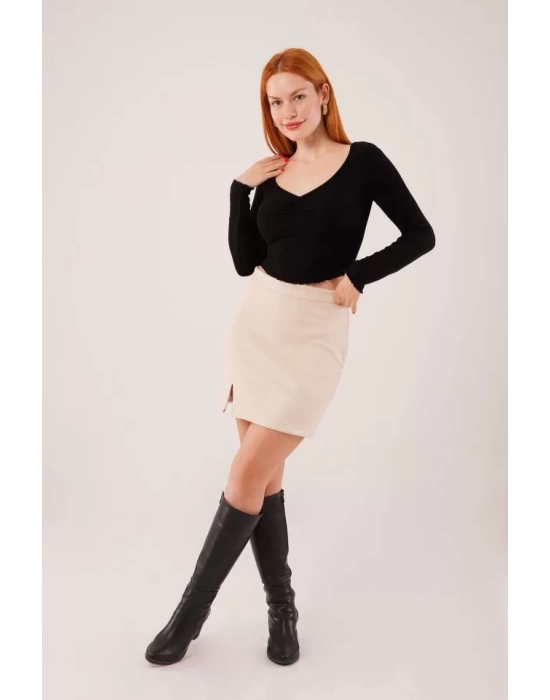 Geniş Yaka Siyah Basic Body Bluz
