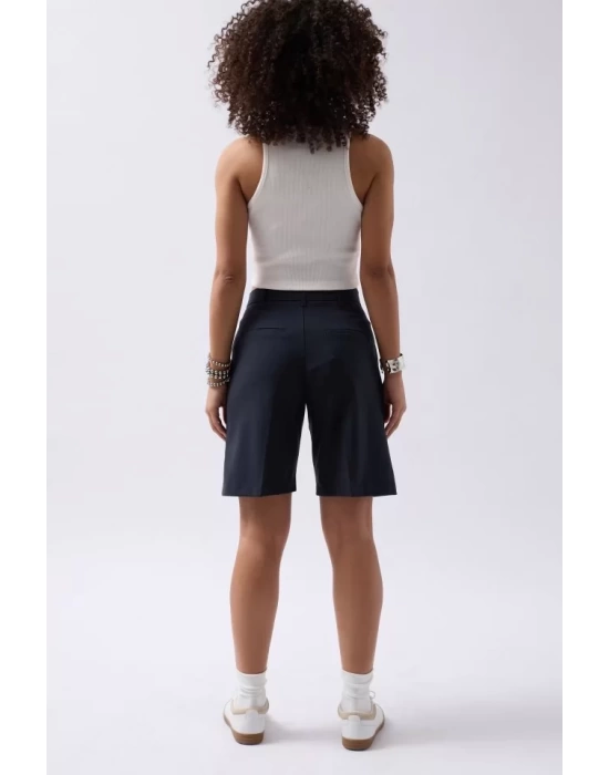 Halter Yaka Crop