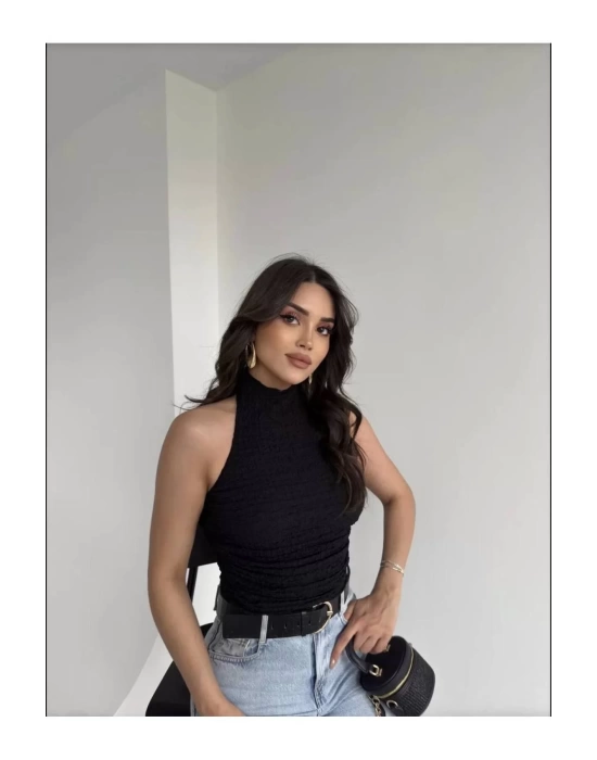 bysoca Kadın Siyah Halter Yaka Sırtı Açık Boyundan Bağlamalı Gofre Dokulu Yazlık Crop Bluz