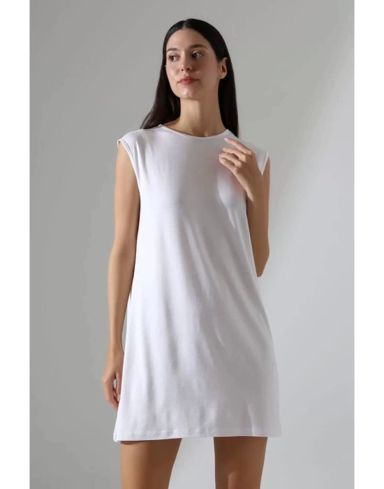 bysoca Kadın Beyaz Oversize Vatka Detaylı Kolsuz Bisiklet Yaka Basic Viskon Tunik Elbise