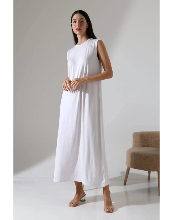 bysoca Kadın Beyaz Oversize Sıfır Kol Bisiklet Yaka Uzun Maxi Basic Viskon Jile İçlik Tunik Elbise