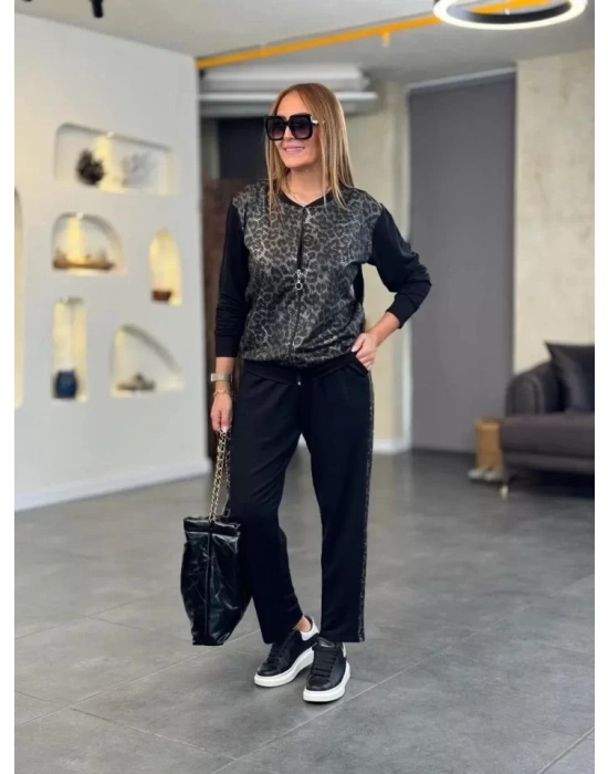 bysoca Kadın Yılan Desenli Fermuarlı Sweatshirt ve Yanları Zımbalı Jogger Eşofman Altı Takım - Siyah