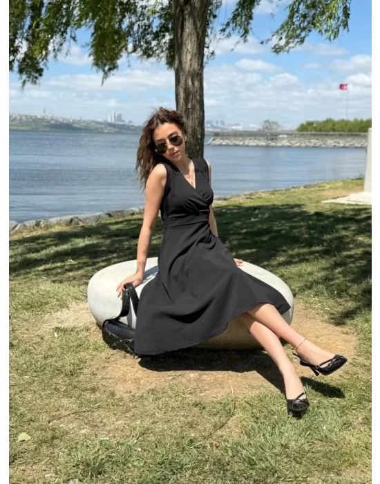Kadın Ithal Krep Kumaş Kruvaze Yaka Eteği Kloş Kolsuz Mini Elbise