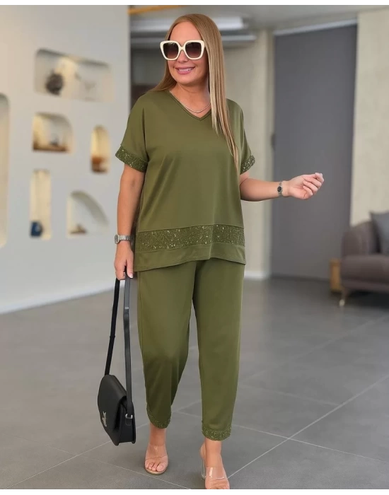 Kadın Kısa Kollu V Yakalı Pul Payetli Viskon Iki Iplik Bluz Ve Pantolon Ikili Takım