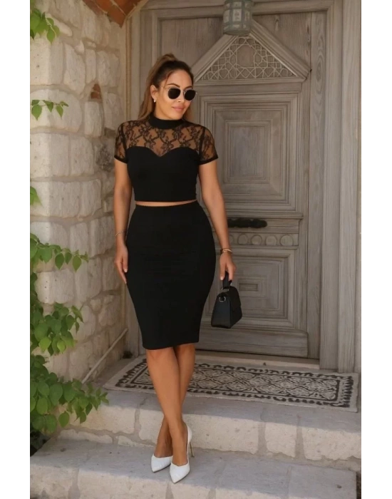 Kadın Kısa Kollu Yarı Balıkçı Yaka Dantelli Straplez Ithal Krep Crop Bluz Ve Etek Ikili Takım