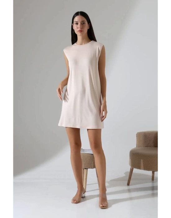 bysoca Kadın Krem Oversize Vatka Detaylı Kolsuz Bisiklet Yaka Basic Viskon Tunik Elbise