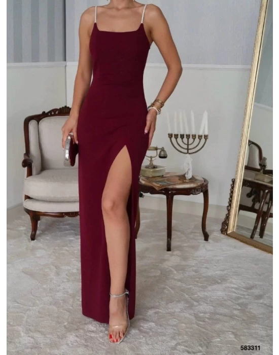 Kadın Omuz Askılı Derin Yırtmaç Detay Maxi Boy Elbise