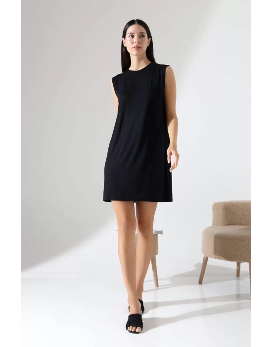 bysoca Kadın Siyah Oversize Vatka Detaylı Kolsuz Bisiklet Yaka Basic Viskon Tunik Elbise