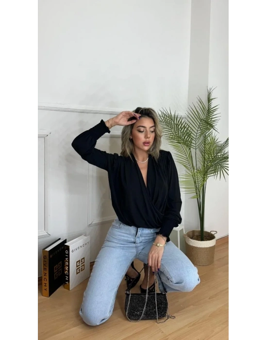 bysoca Kadın Kruvaze Yaka Uzun Balon Kol Manşeti Gipe Detaylı Dökümlü Sandy Kumaş Bluz - Siyah