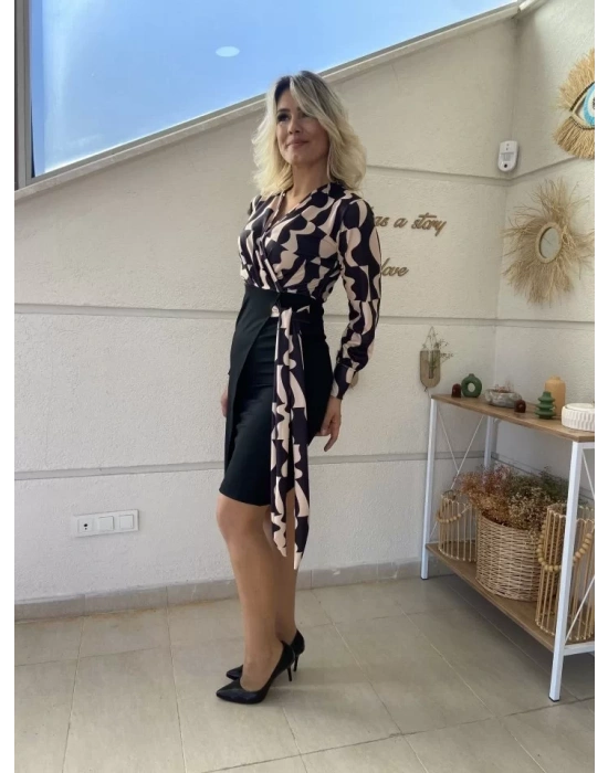 Kadın Uzun Kollu Kruvaze Yaka Dijital Baskılı Fiyonk Detay Dalgıç Kumaş Elbise