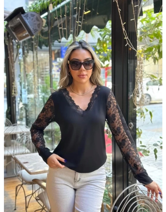Kadın Uzun Kollu V Yakalı Dantel Detaylı Viskon Bluz
