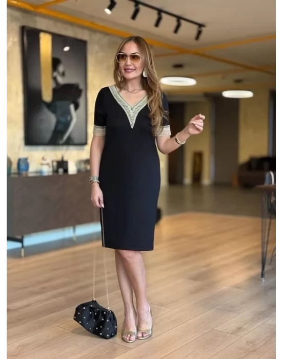 Kadın V Yaka Güpürlü İki İplik Elbise